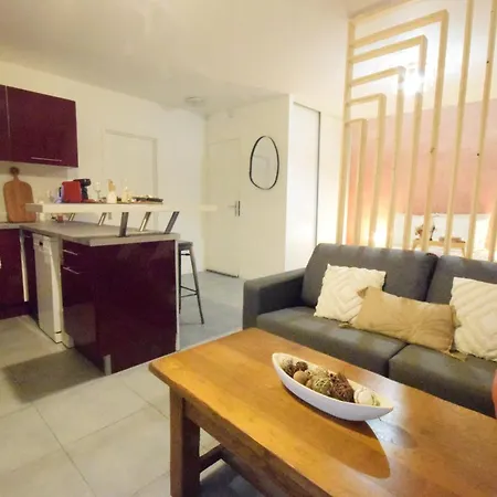 Апартаменты Lerelaisdodile - Cosy - Proche Metro - Parking Gratuit - Мон-ан-Барёль